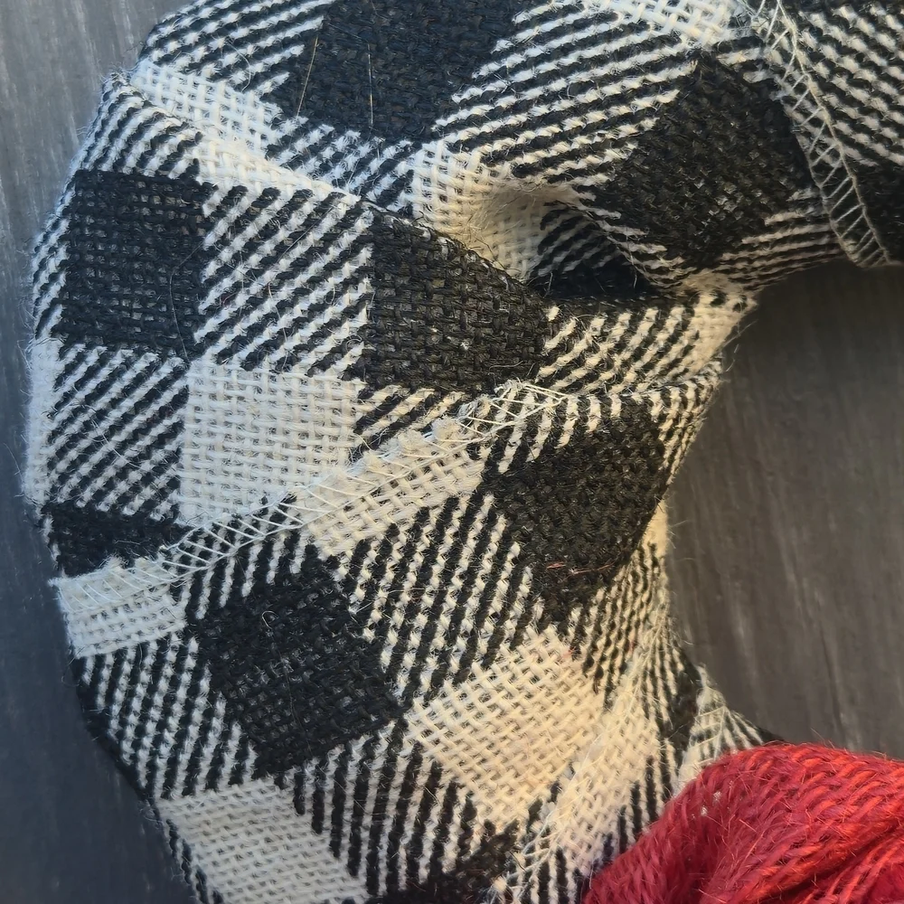 Handmade Heart-shaped Valentine's Day Wreath with black and white buffalo plaid